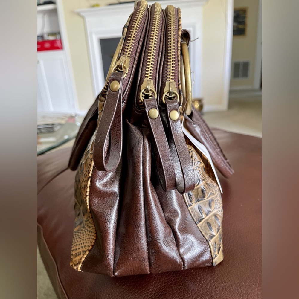 Handbag - Picture 2 of 4